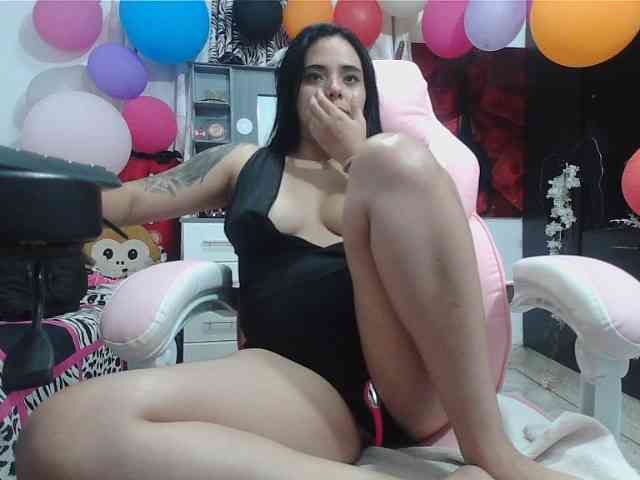 Danielita-2001 Live Webcam on BongaCams