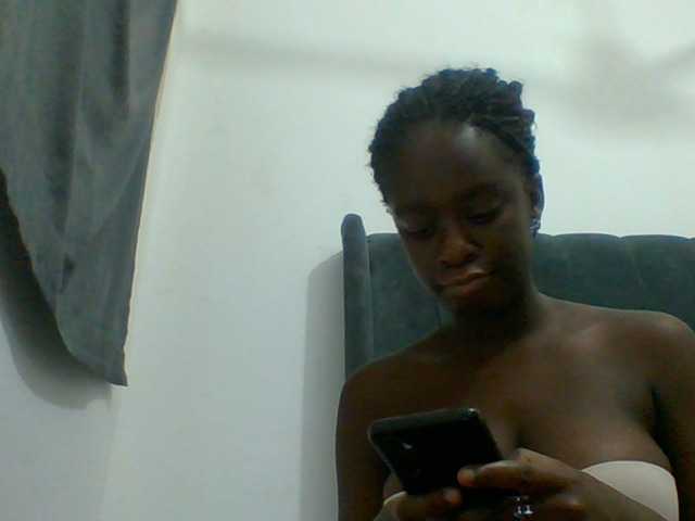 Chocolateaa live cam on BongaCams
