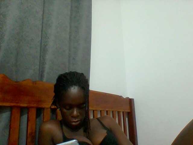 Chocolateaa live cam preview