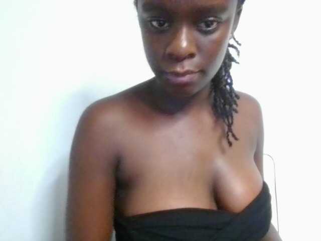 Chocolateaa live cam on BongaCams