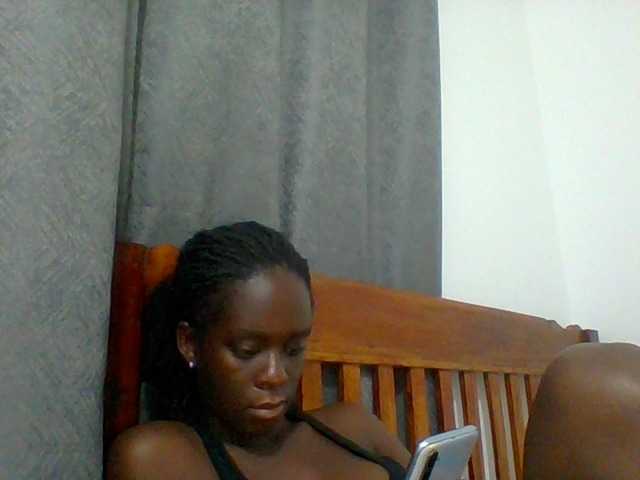 Chocolateaa live cam on BongaCams