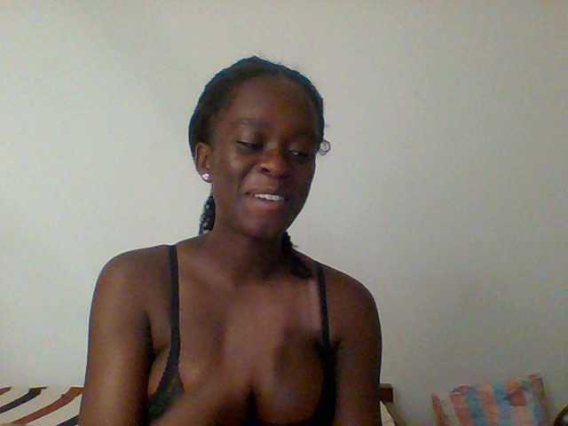 Chocolateaa live cam on BongaCams