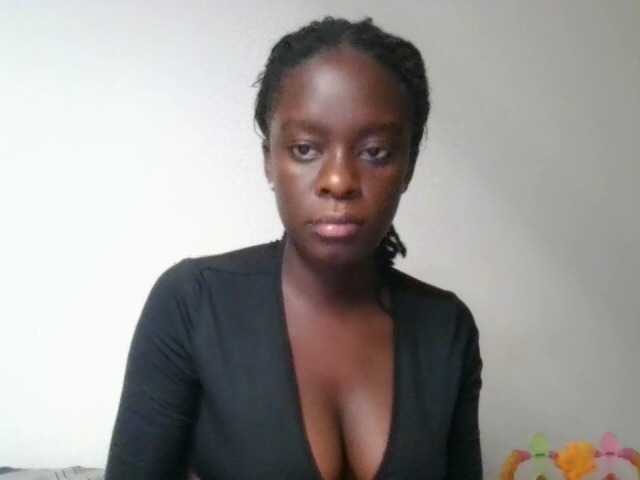 Chocolateaa live cam on UnifiedCams