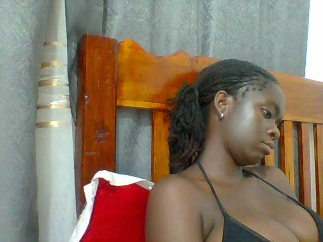 Chocolateaa live cam preview