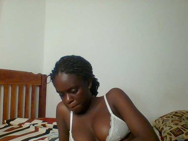 Chocolateaa live cam on UnifiedCams