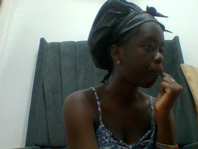 Chocolateaa live cam on BongaCams