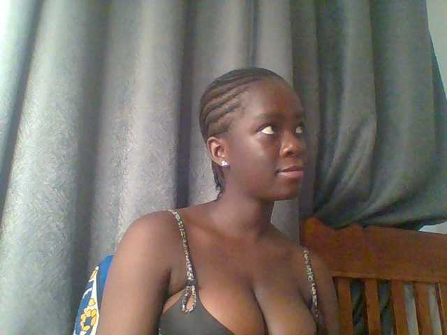 Chocolateaa live cam on BongaCams