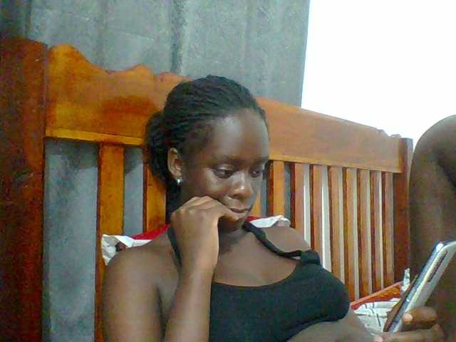 Chocolateaa live cam preview