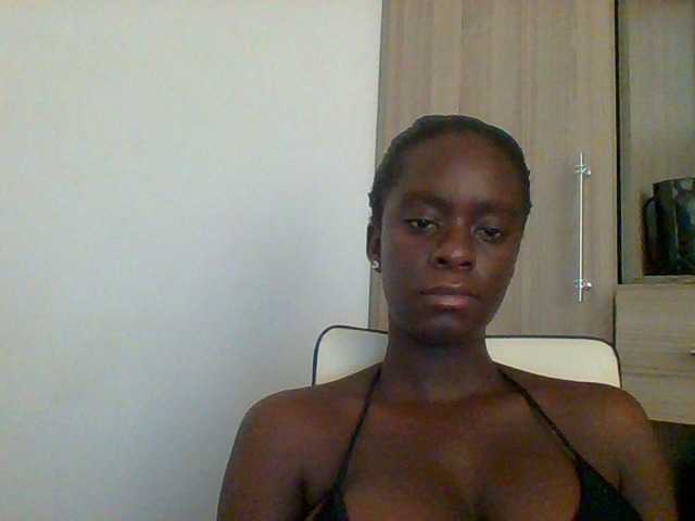 Chocolateaa live cam on BongaCams