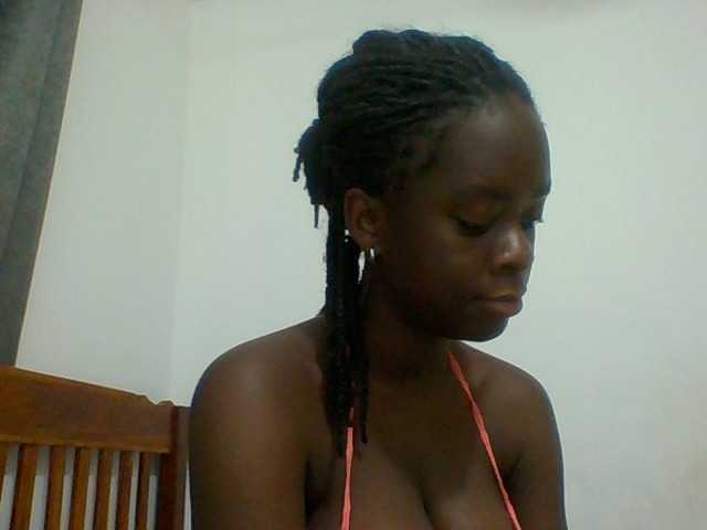 Chocolateaa live cam on BongaCams