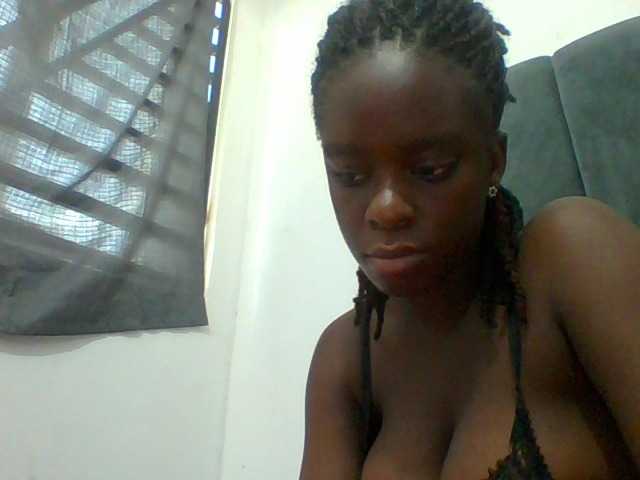 Chocolateaa live cam on BongaCams