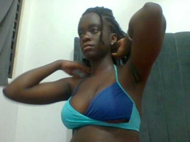Chocolateaa live cam on BongaCams