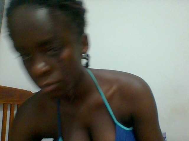 Chocolateaa live cam on BongaCams