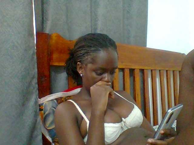 Chocolateaa live cam on BongaCams