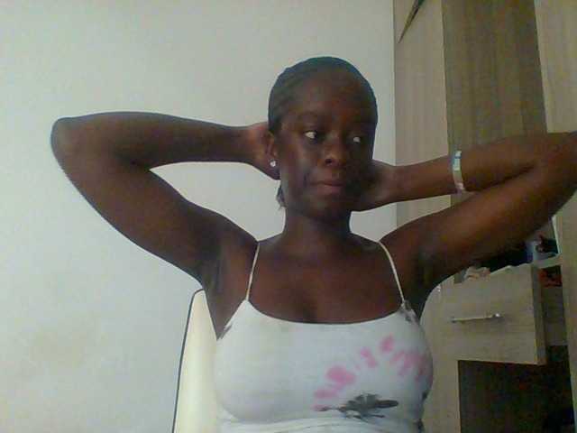 Chocolateaa live cam on UnifiedCams