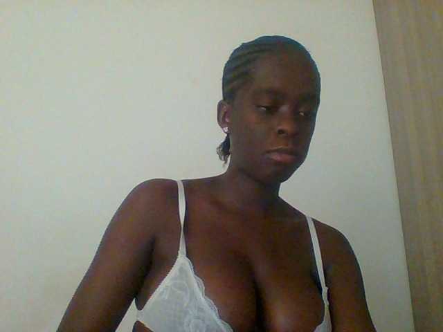 Chocolateaa live cam on BongaCams