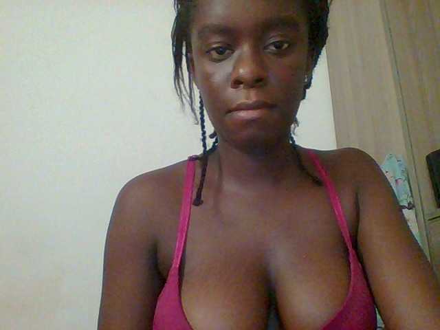 Chocolateaa live cam on UnifiedCams