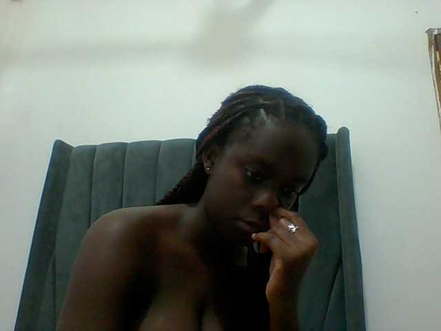 Chocolateaa live cam on BongaCams