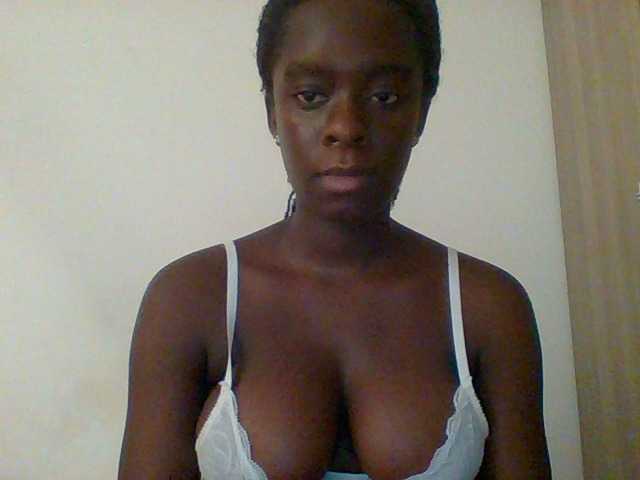 Chocolateaa live cam on BongaCams