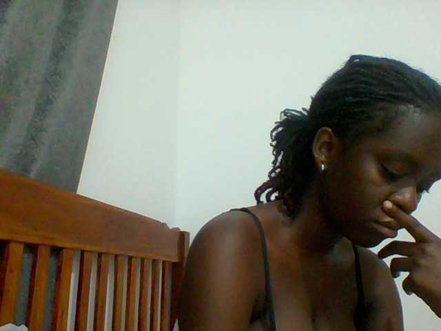 Chocolateaa live cam on BongaCams