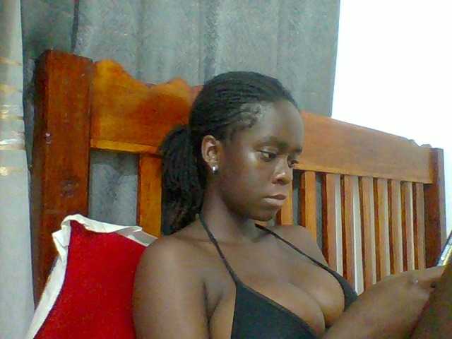 Chocolateaa live cam preview