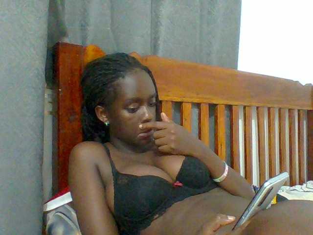 Chocolateaa live cam preview
