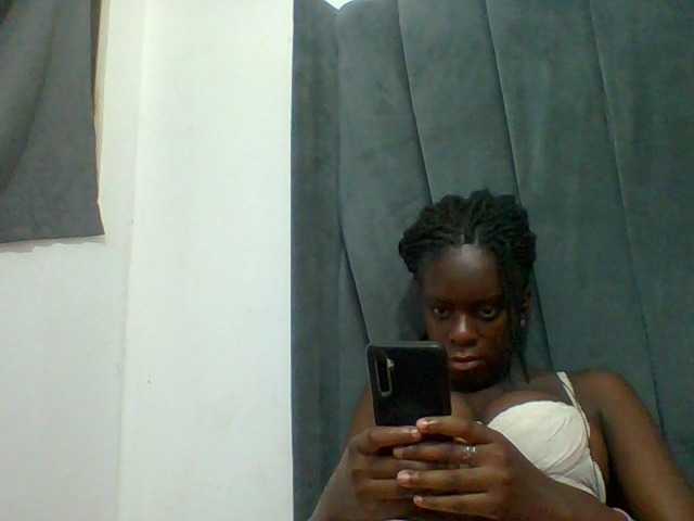 Chocolateaa live cam on BongaCams
