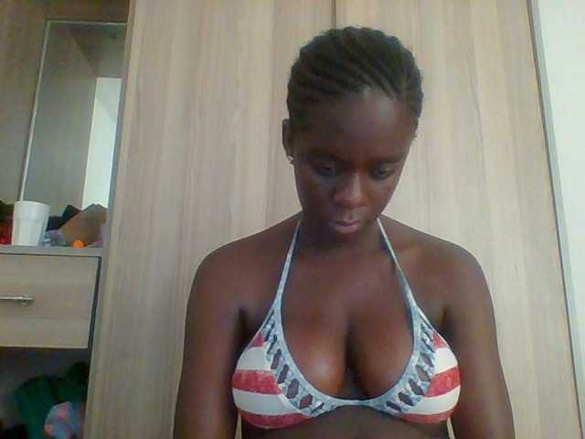 Chocolateaa live cam on BongaCams