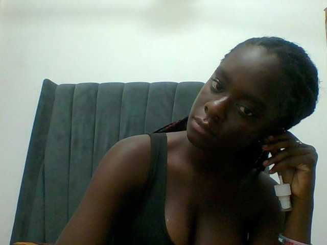 Chocolateaa live cam on BongaCams