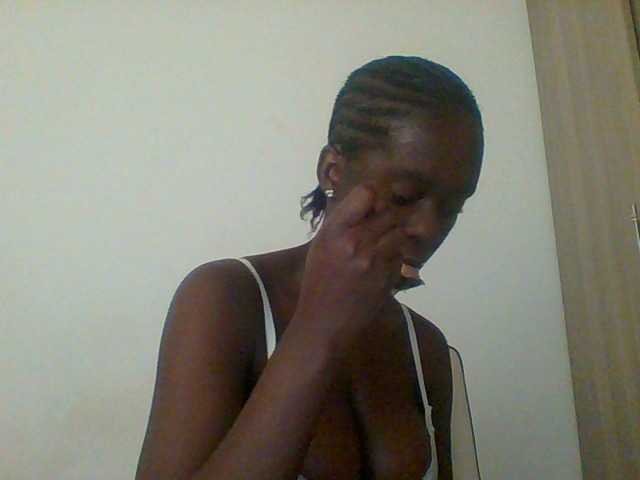 Chocolateaa live cam on BongaCams