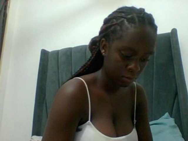Chocolateaa live cam on BongaCams