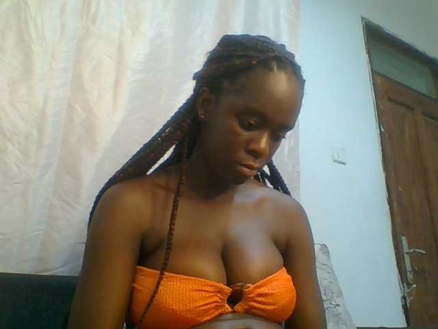 Chocolateaa live cam on BongaCams