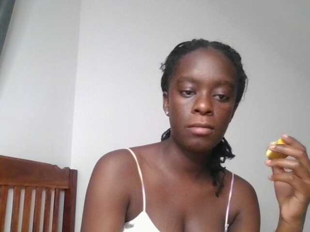 Chocolateaa live cam on UnifiedCams