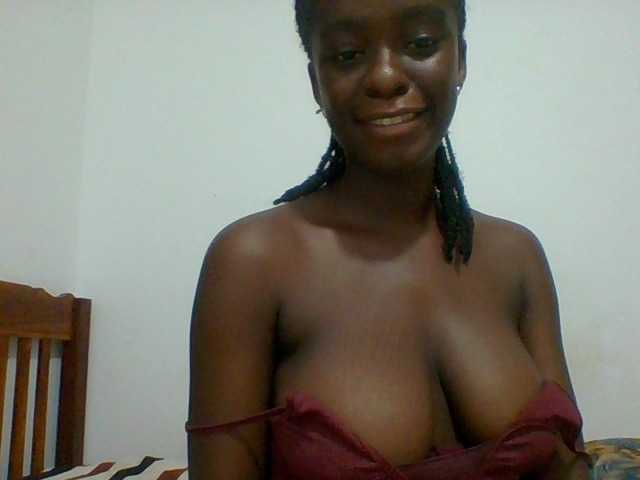 Chocolateaa live cam on BongaCams