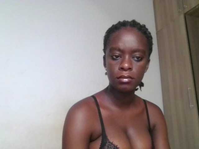 Chocolateaa live cam on BongaCams