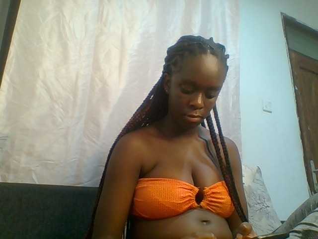 Chocolateaa live cam on BongaCams