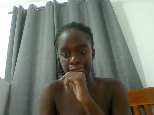 Chocolateaa live cam preview