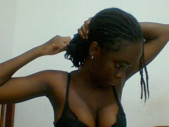 Chocolateaa live cam on BongaCams