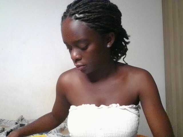 Chocolateaa live cam on BongaCams