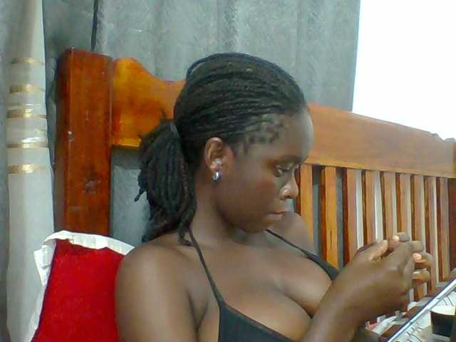 Chocolateaa live cam preview