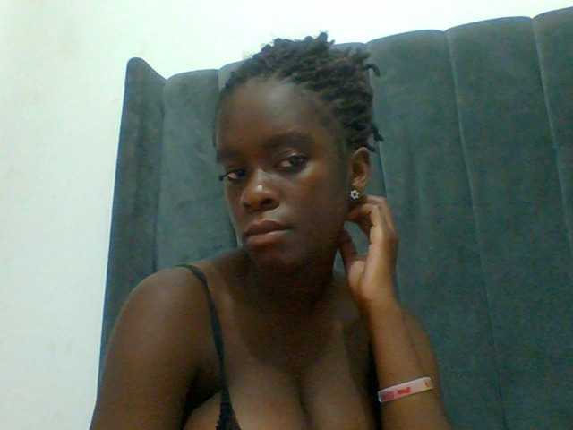 Chocolateaa live cam on BongaCams