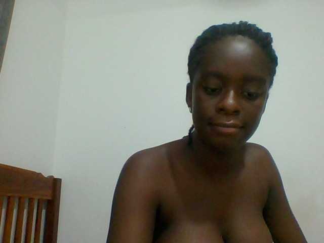 Chocolateaa live cam on BongaCams