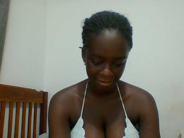 Chocolateaa live cam on BongaCams
