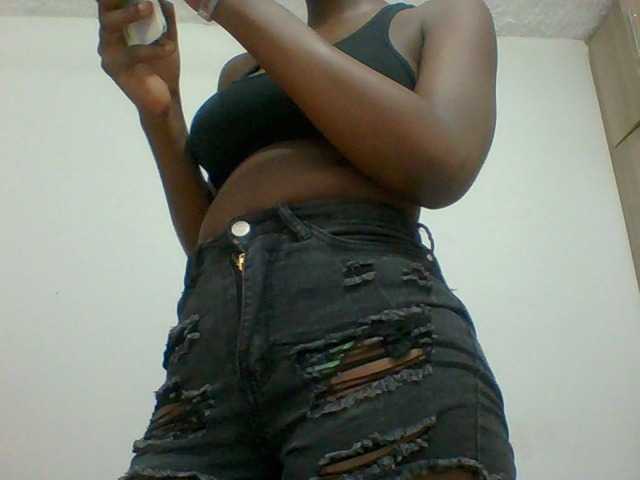 Chocolateaa live cam on BongaCams