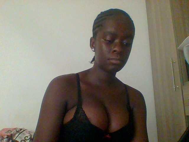 Chocolateaa live cam on BongaCams