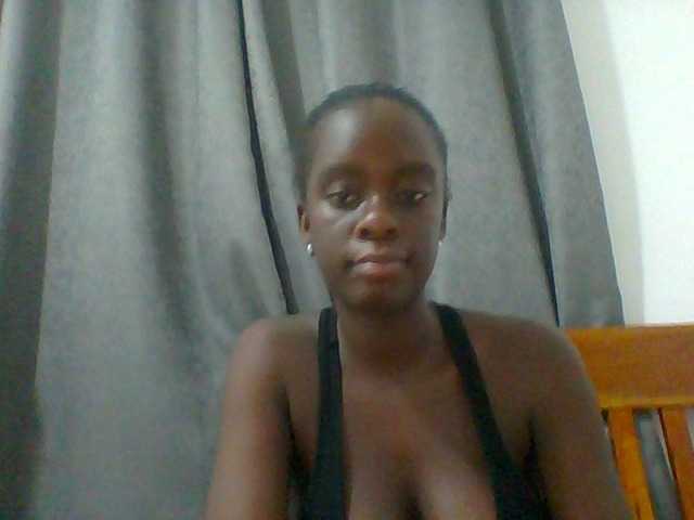 Chocolateaa live cam on BongaCams
