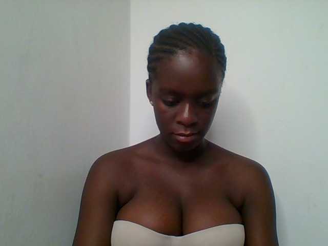 Chocolateaa live cam on BongaCams