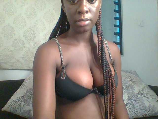 Chocolateaa live cam on BongaCams