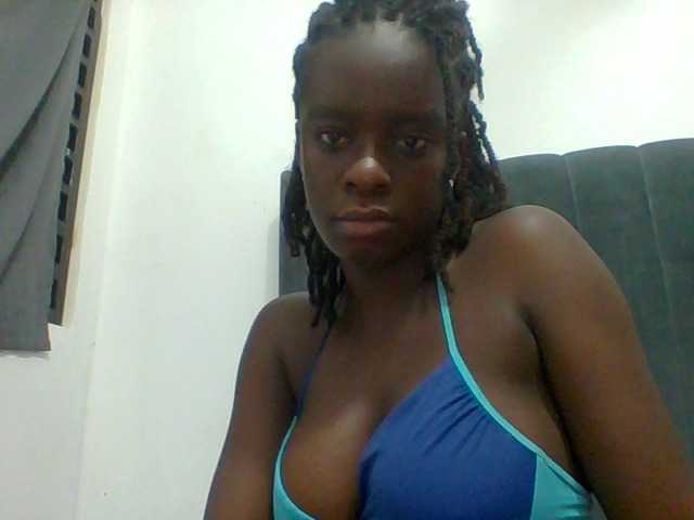 Chocolateaa live cam on BongaCams