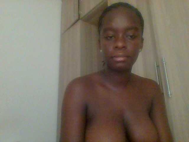Chocolateaa live cam on BongaCams